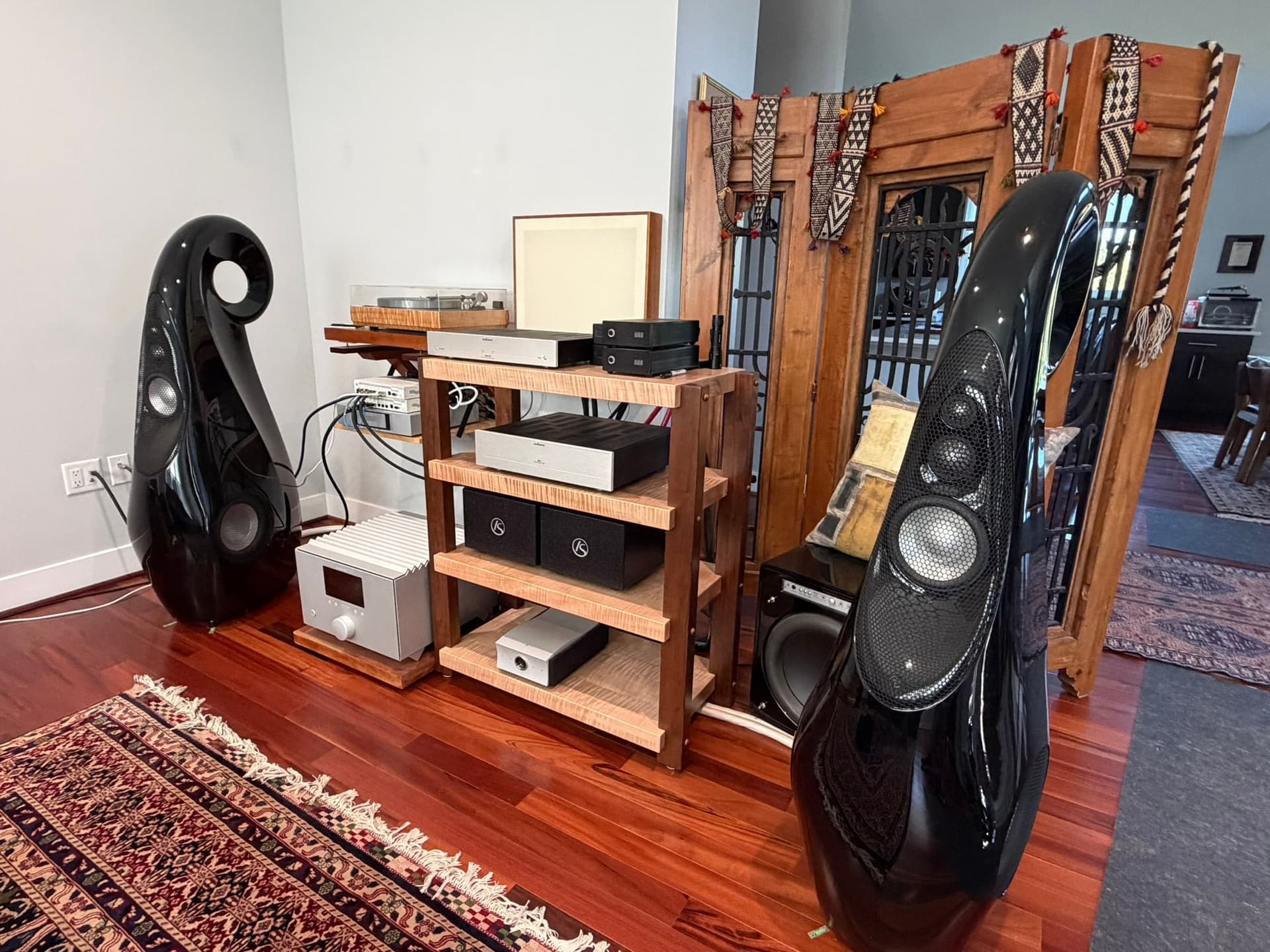 Vivid Audio / G2 Series 2 Piano Black — view 1