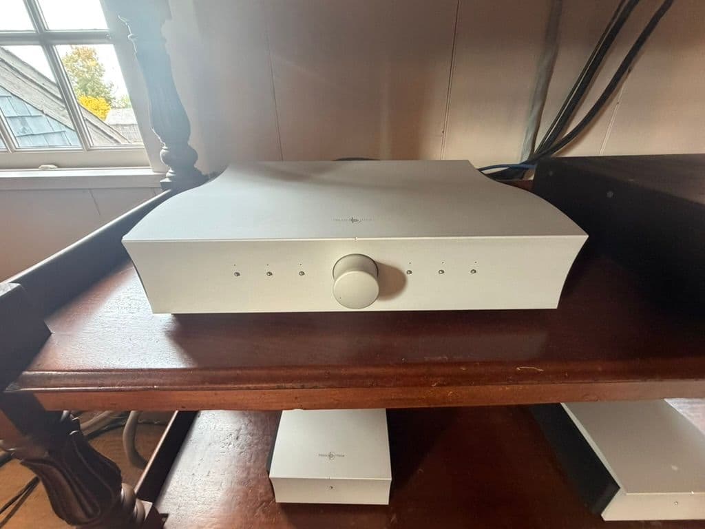 Mola Mola / Makua with Built-In DAC — view 1
