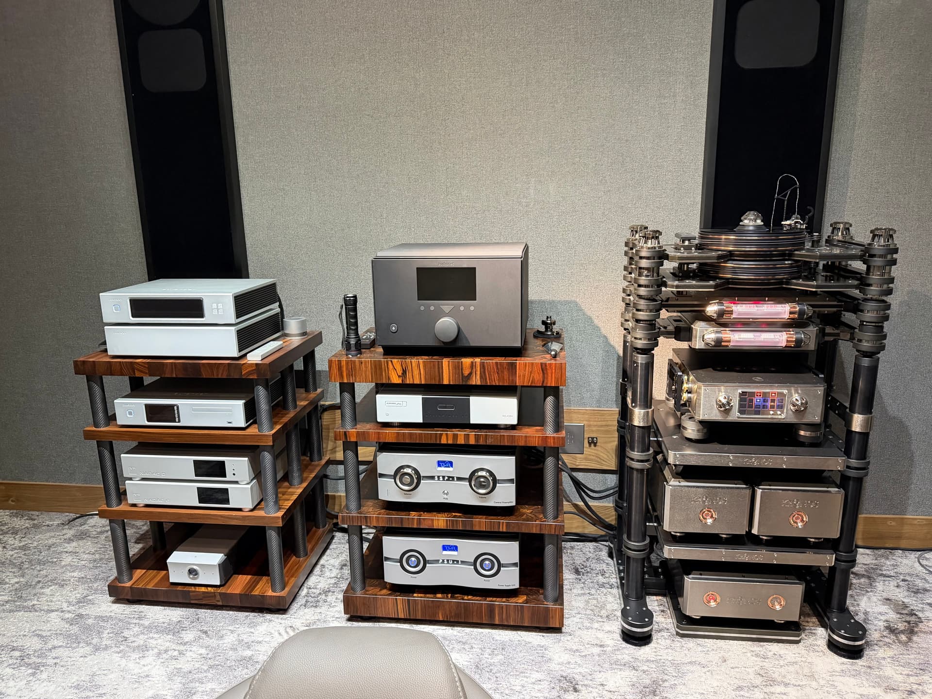 Kronos Audio Discovery turntable, tonearm, and phono stage; Audionet STERN and TLA SSP preamplifiers; Aurender; Master Fidelity NADAC C and NADAC D; and Mola Mola Tambaqui
