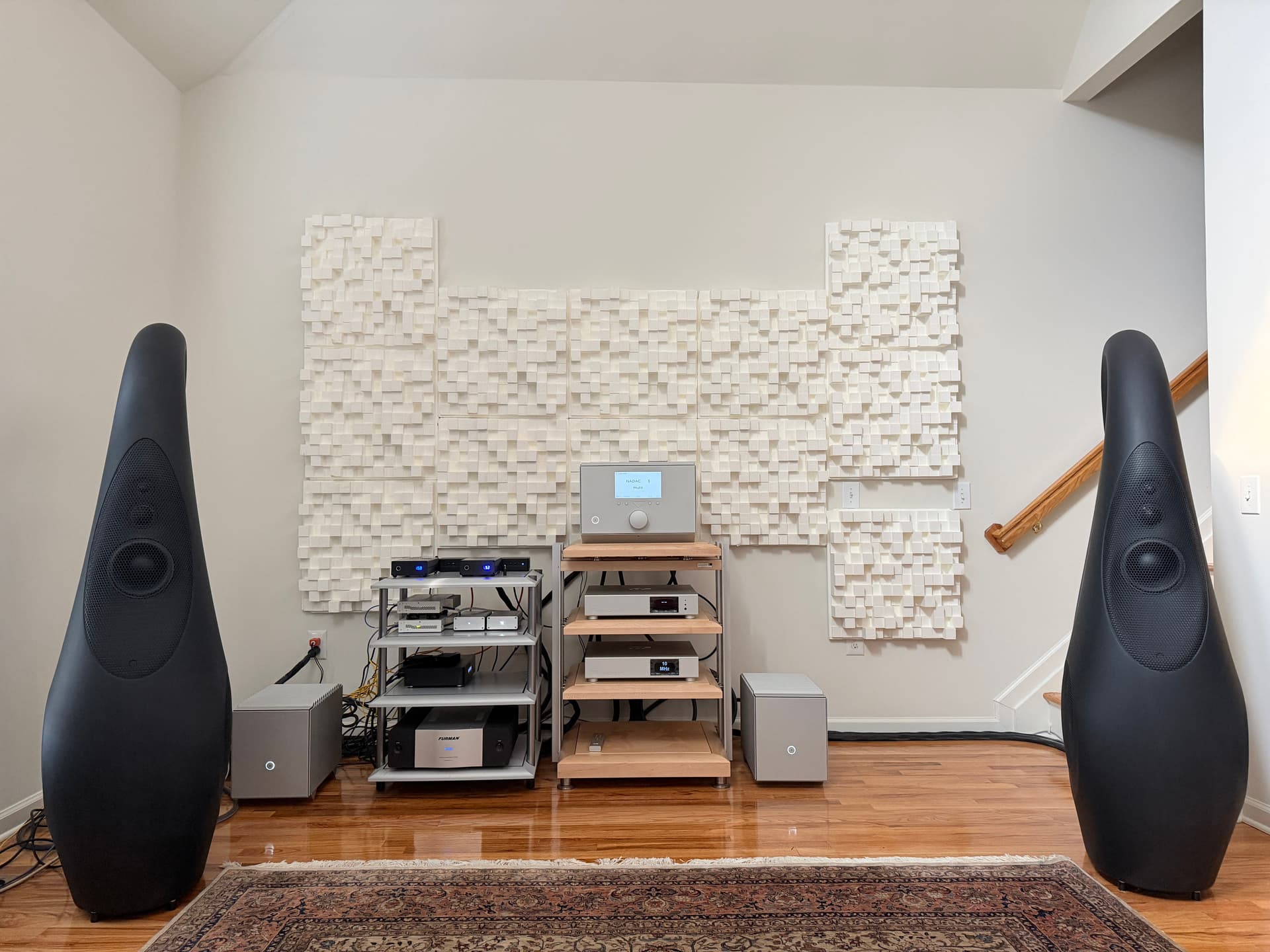The Vivid Audio GIYA G1 Spirit with Audionet STERN/SCHRÖDINGER monoblocks, Master Fidelity NADAC C and NADAC D, 2x DeJitter It Switch X, and 2x NUC-X, all connected with Kubala-Sosna Realization and Ovation cables